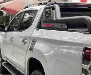 Mitsubishi Triton 2020 - Màu trắng