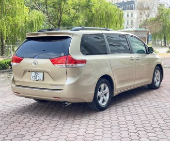 Toyota Sienna 2011 - Cần bán gấp xe nhập khẩu giá 990tr