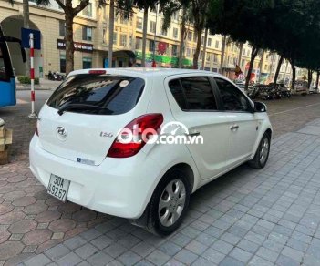 Hyundai i20 Huyndai  màu trắng số tự động nhập Ấn Đồng 2010 - Huyndai I20 màu trắng số tự động nhập Ấn Đồng