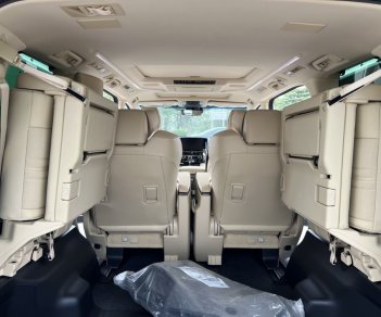 Toyota Alphard 2023 - Mới 100%