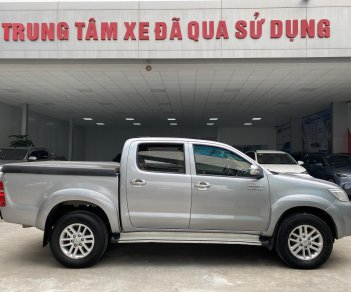 Toyota Hilux 2014 - Xe đẹp, cam kết chất lượng. Liên hệ giá tốt cho khách gọi qua xem xe trực tiếp