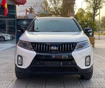 Kia Sorento 2017 - Xe màu trắng