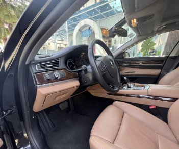 BMW 760Li 2013 - Màu đen, nhập khẩu