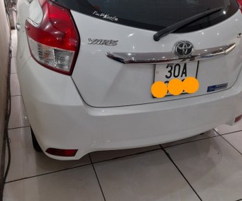 Toyota Yaris 2015 - Màu trắng, nhập khẩu giá cạnh tranh