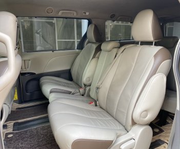 Toyota Sienna 2011 - Cần bán gấp xe nhập khẩu giá 990tr