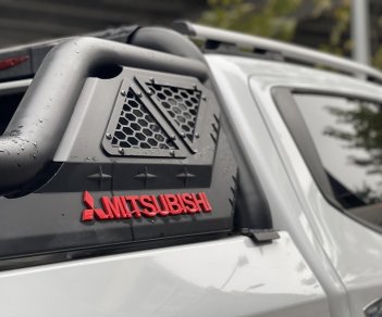 Mitsubishi Triton 2020 - Màu trắng