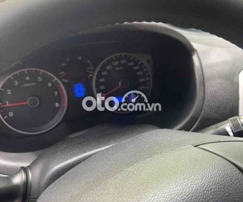 Hyundai i20 Tôi cần bán chiếc xe ô tô   nhập Ấn Độ 2013 - Tôi cần bán chiếc xe ô tô Hyundai i20 nhập Ấn Độ