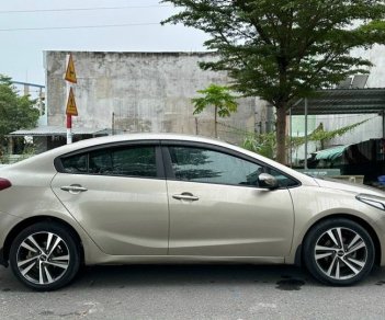 Kia Cerato 2018 - Xe màu xám, giá 415tr