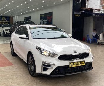 Kia Cerato 2019 - Xe màu trắng