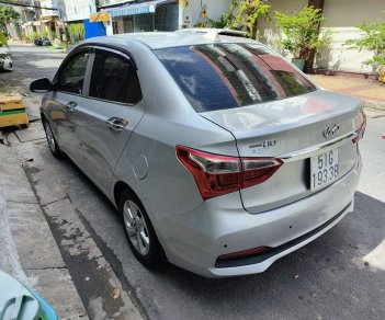 Hyundai Grand i10 2018 - Màu bạc xe gia đình, giá chỉ 375 triệu