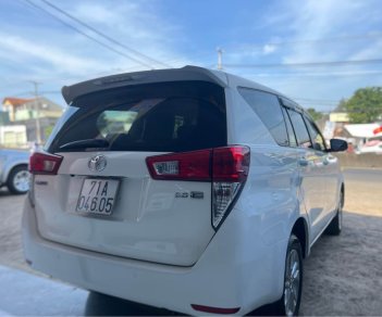 Toyota Innova 2018 - Xe màu trắng