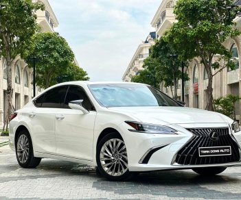 Lexus ES 250 2022 - Siêu lướt 2000km, giá rẻ hơn xe mới 300tr bao check hãng