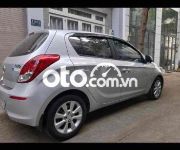 Hyundai i20 Tôi cần bán chiếc xe ô tô   nhập Ấn Độ 2013 - Tôi cần bán chiếc xe ô tô Hyundai i20 nhập Ấn Độ