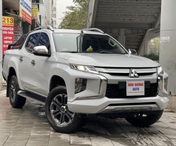 Mitsubishi Triton 2020 - Màu trắng