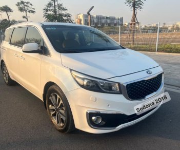 Kia Sedona 2018 - Màu trắng giá cạnh tranh