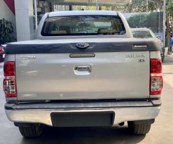 Toyota Hilux 2014 - Xe đẹp, cam kết chất lượng. Liên hệ giá tốt cho khách gọi qua xem xe trực tiếp