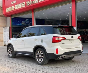 Kia Sorento 2017 - Xe màu trắng