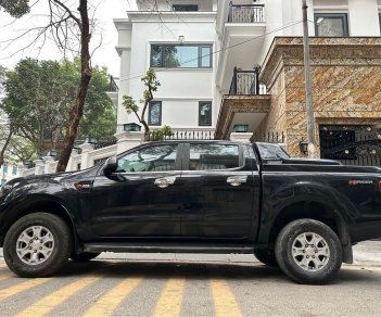 Ford Ranger 2016 - Màu đen, xe nhập số tự động, giá cực tốt