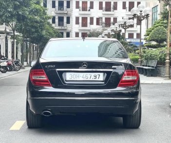 Mercedes-Benz C 250 2012 - Màu đen giá cạnh tranh