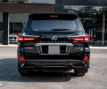 Lexus LX 570 2019 - Phiên bản 7 chỗ ngồi