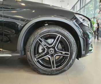 Mercedes-Benz GLC 300 2023 - Đủ màu sắc, sẵn xe - Hỗ trợ 50% trước bạ - Giảm giá lên tới 150 triệu tiền mặt