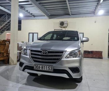 Toyota Innova 2015 - Màu bạc