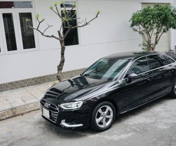 Audi A4 2019 - Màu đen, nhập khẩu nguyên chiếc