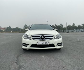 Mercedes-Benz C300 2011 - Xe gia đình giá tốt 450tr