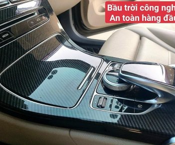 Mercedes-Benz C200 2015 - Màu đen, nhập khẩu, 785 triệu