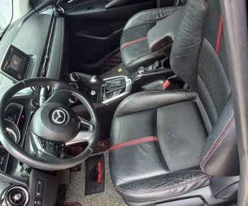 Mazda 2 2016 - Màu đen, 370 triệu