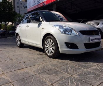 Suzuki Swift 2016 - Logo vàng, biển vip