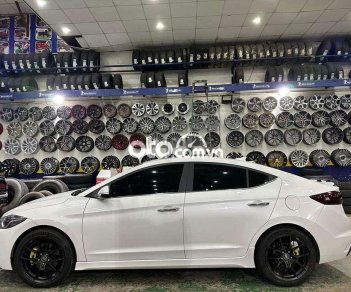 Hyundai Elantra  1.6TURBO SPORT 2018 - Elantra 1.6TURBO SPORT