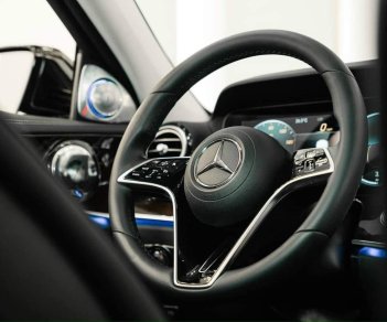 Mercedes-Benz E200 2023 - Giảm tiền mặt - Tặng phụ kiện - Bảo hiểm bảo dưỡng cùng nhiều phần quà hấp dẫn