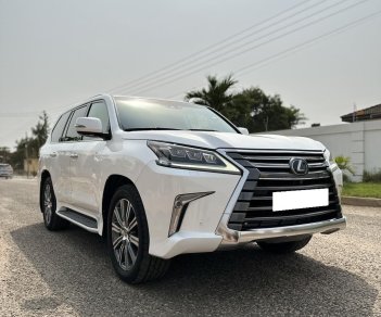 Lexus LX 570 2017 - Cần bán xe nhập Nhật, màu trắng camay