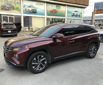 Hyundai Tucson 2022 - Màu đỏ giá cạnh tranh