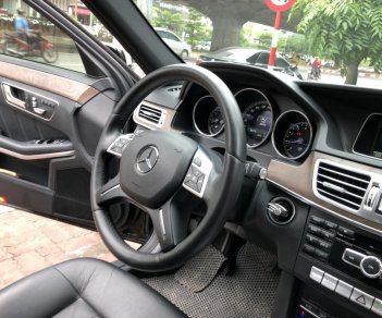 Mercedes-Benz E200 2014 - Model 2015, một chủ từ mới