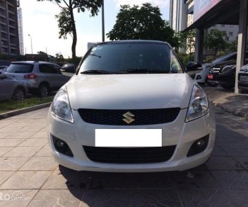 Suzuki Swift 2016 - Logo vàng, biển vip