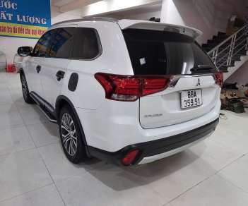 Mitsubishi Stavic 2016 - Giá 595tr