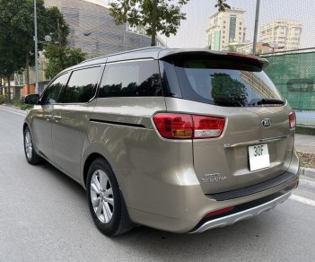 Kia Sedona 2016 - Xe gia đình chạy cực ít full lịch sử hãng