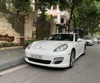 Porsche Panamera 2010 - Màu trắng