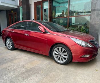 Hyundai Sonata 2011 - Màu đỏ