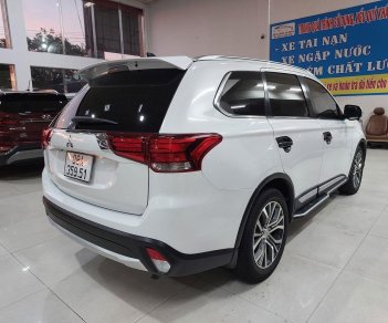 Mitsubishi Stavic 2016 - Giá 595tr