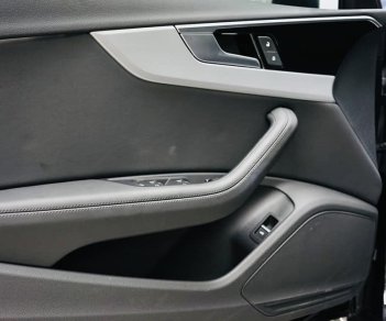 Audi A4 2019 - Màu đen, nhập khẩu nguyên chiếc