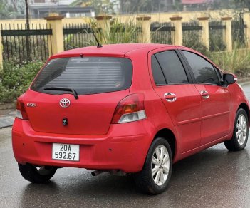 Toyota Yaris 2011 - Màu đỏ, nhập khẩu Thái, 320 triệu