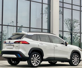 Toyota Corolla Cross 2021 - Hybrid xăng điện, sơn zin cả xe