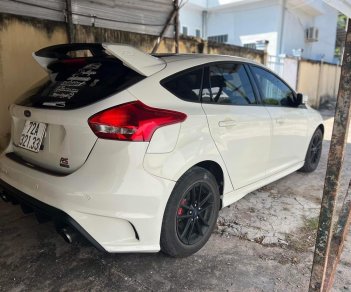 Ford Focus 2019 - Màu trắng, nhập khẩu nguyên chiếc, giá cực tốt