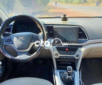 Hyundai Elantra Xe elentra 2017 - Xe elentra
