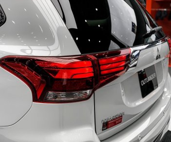 Mitsubishi Stavic 2022 - Giảm 50% trước bạ - Lãi suất ưu đãi 9.9%