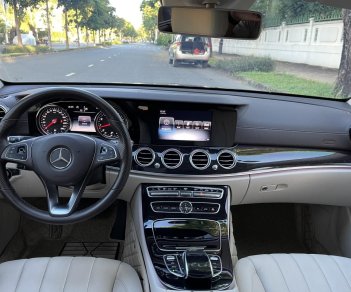 Mercedes-Benz E250 2017 - Mới lăn bánh có 24000 km