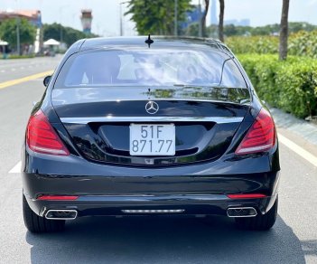 Mercedes-Benz 2017 - Bán xe zin 99% xe đẹp đi 25.000 đen nội thất nâu bao check hãng